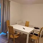 Monteurwohnungen *