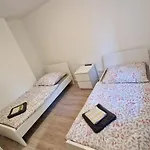 Monteurwohnungen *
