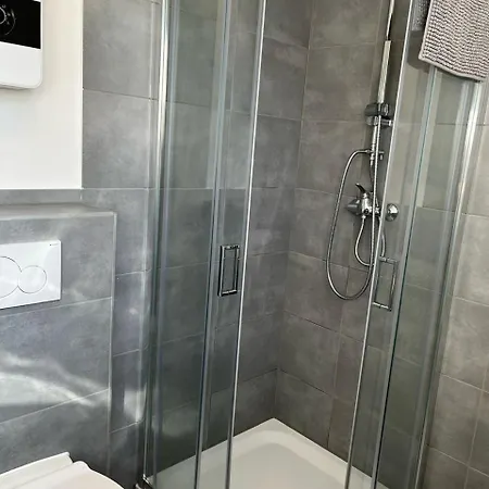 Monteurwohnungen * 비셀호비드