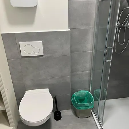 Monteurwohnungen 아파트